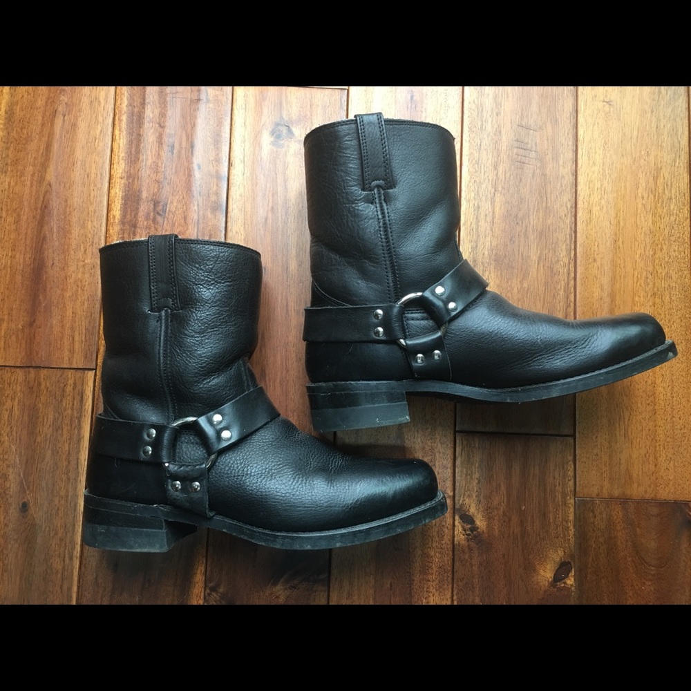 Men’s Frye Harness Sherpa boots